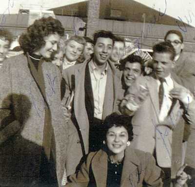 16_10_18-early-bandstand-regulars-bobbi-young