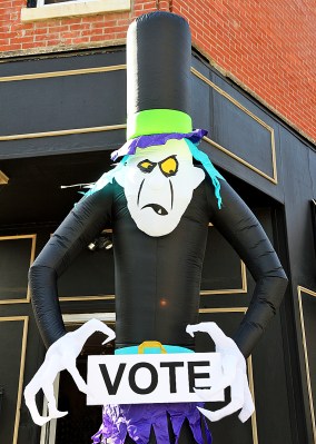 16_10_31-810-metro-witch-dc_5346